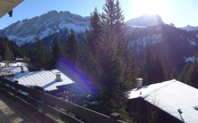 Les Arsets 01/203