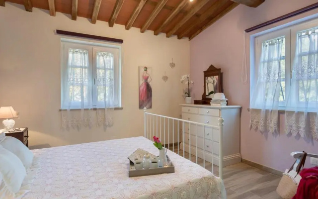 AI DUE CUORI 4, Emma Villas