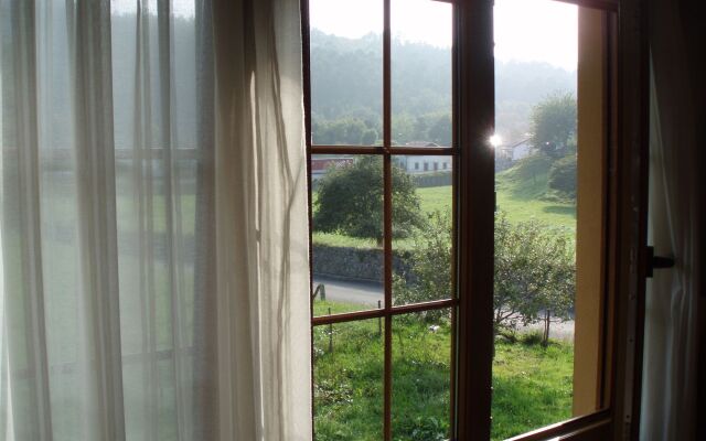 Hotel Pugide