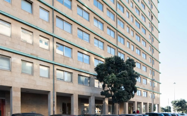 Apartament em condominio com Piscina