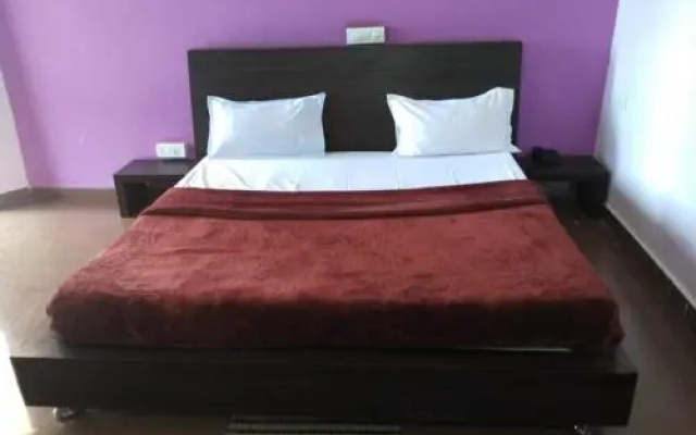Vamoose Rupmati Mandu Hotel