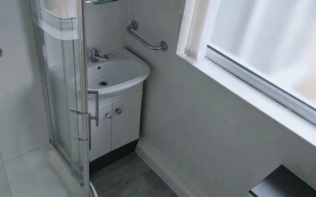 Charming 2-bed House in Fleetwood, England