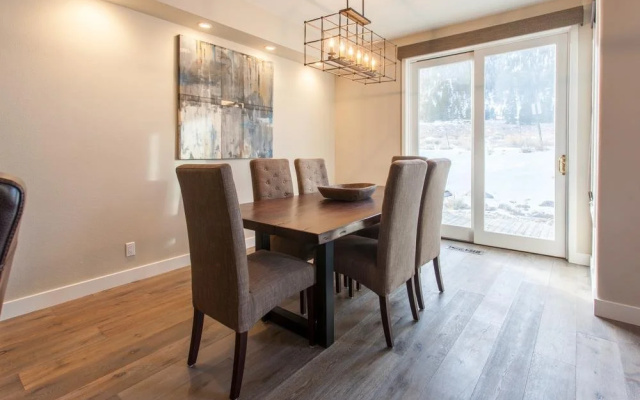 Snowcreek Phase V