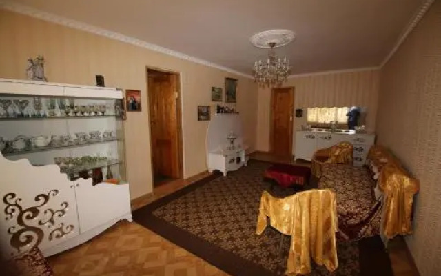 Guest House Leo