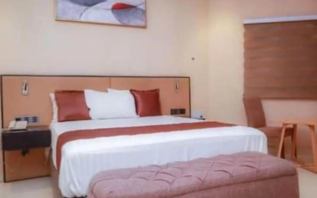 Axion Hotel