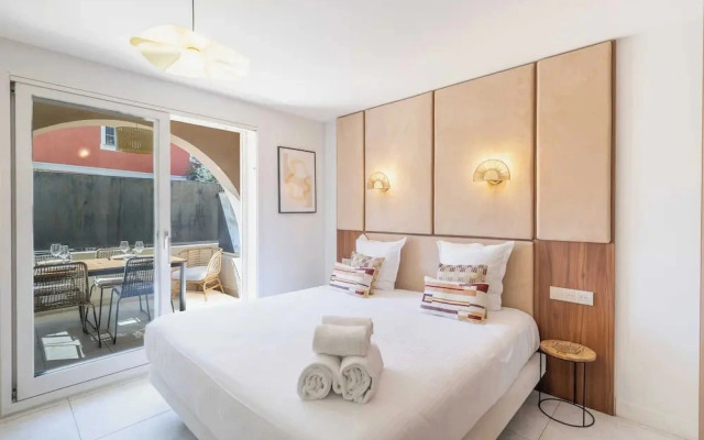 Studio Place des Lices/terrace - Saint-tropez