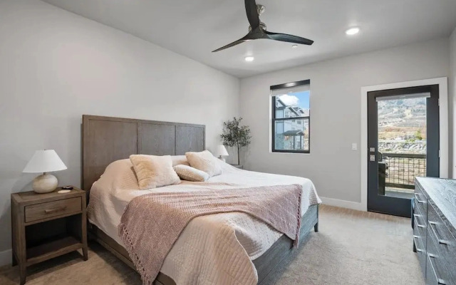 Mountain View Magic - Mayflower Lakeside