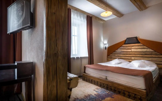 Castle Hotel Daniel