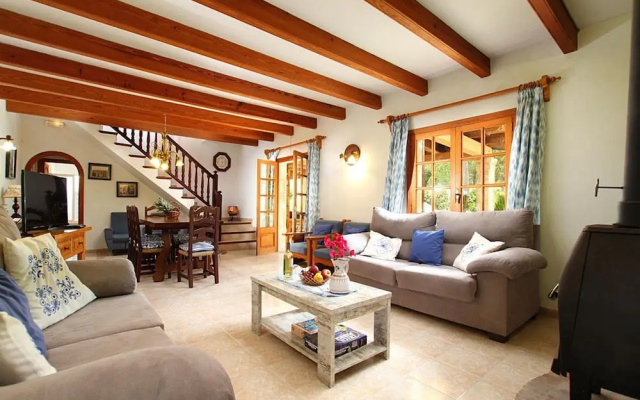 Villa - 4 Bedrooms with Pool and WiFi - 108753