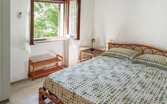 Amazing Home in Golfo Aranci With 2 Bedrooms