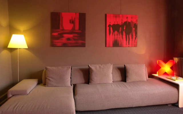 Monty Small Design Hotel