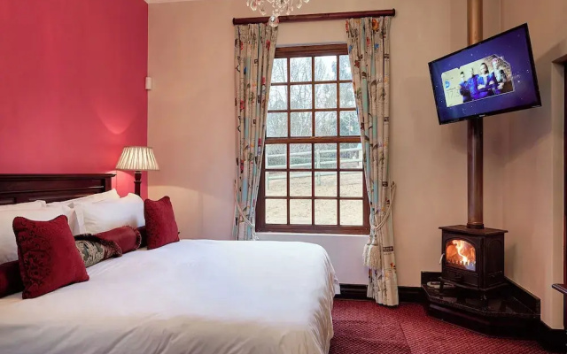 Dog-friendly Farm Cottage in the Berg by First Private Stays
