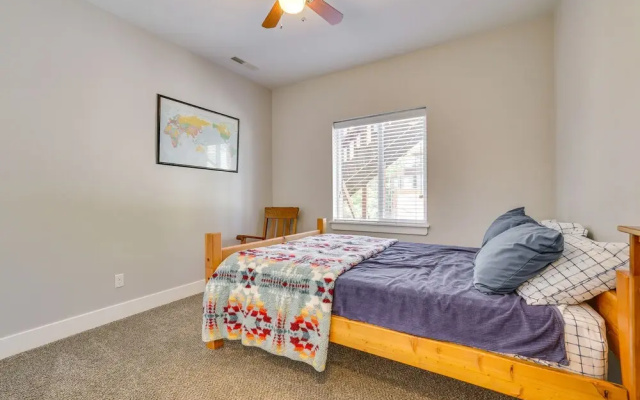 Dog-friendly Boise Home w/ Covered Patio & Grill!
