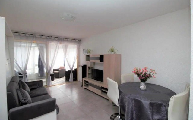 HACIENDA- Grand studio dans le centre avec vue mer