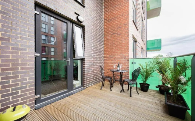 Luxury new apartment, 15mins from Bond St.