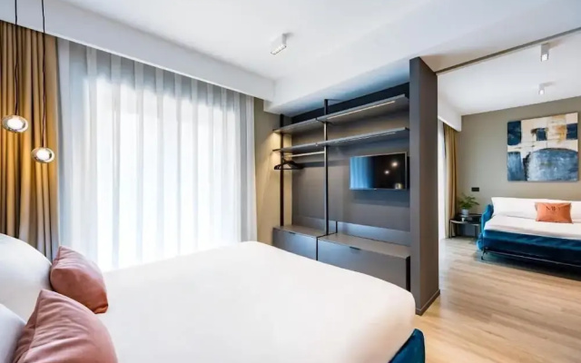 Mh Suites Plebiscito