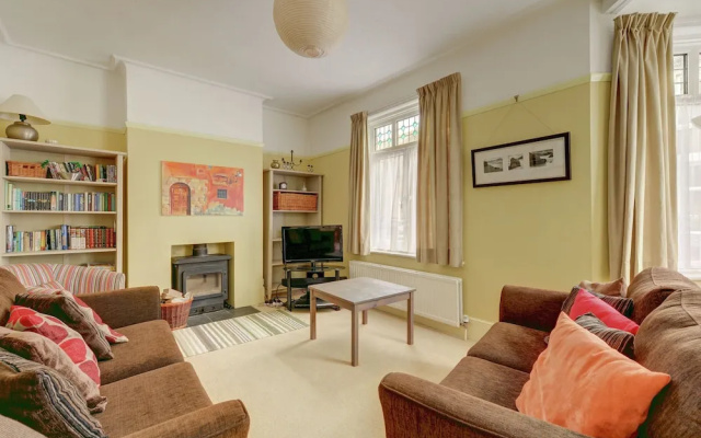 Calm Holiday Home in Broadstairs Kent with BBQ