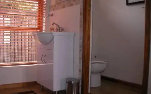 14 Peter Rd Guesthouse