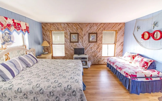 Hunter's Haven by Distinctive Beach Rentals