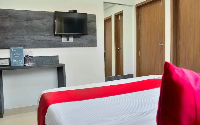 OYO 11634 Hotel The Upper Room