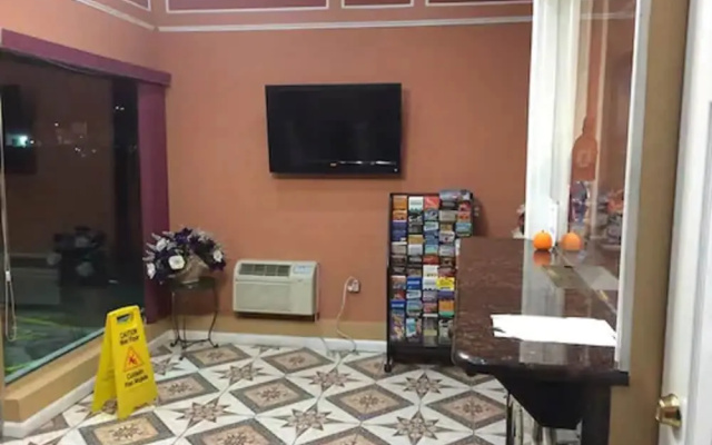 Regal Inn & Suites