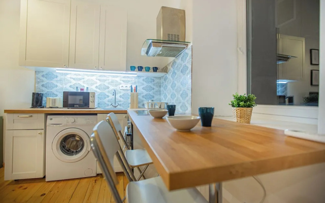 Cute gallery flat in Budapest Pearl