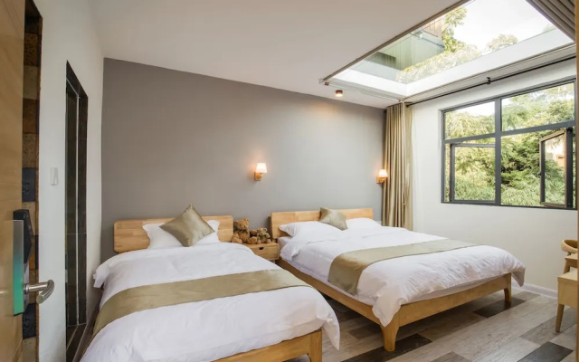 Guilin Lakeside Yige Hotel