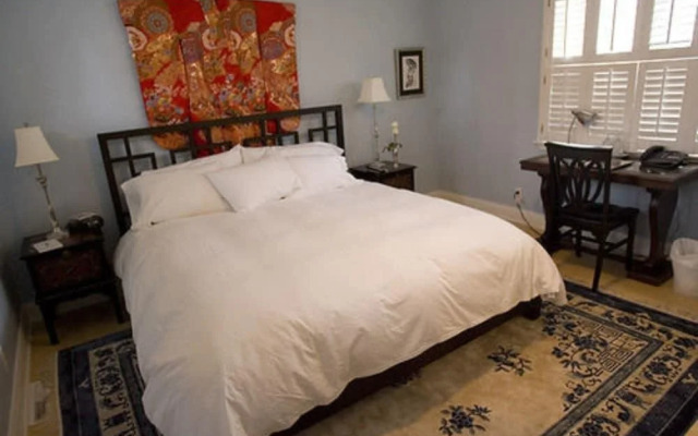 Old Towne Carmel Bed and Breakfast