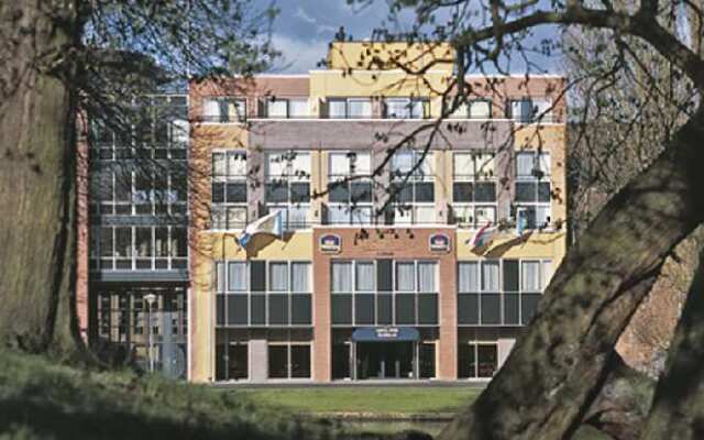 Amrâth Hotel Alkmaar вид на фасад