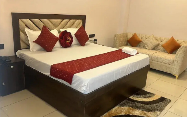 Hotel Green India Residency