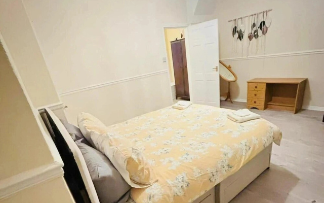 Pets - Parking - Patio - Wifi - Sleeps 4