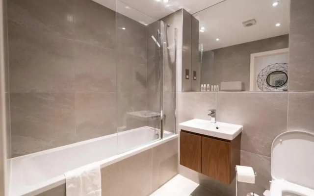 The Hampstead Crib - Bewitching 2bdr Flat With Balcony