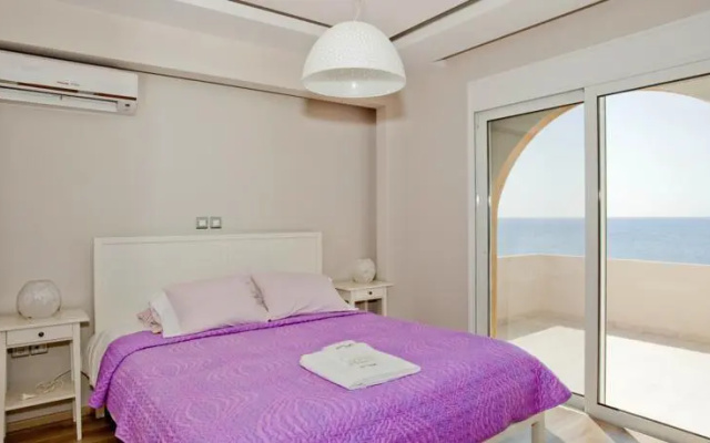 Kiotari Beach Villas