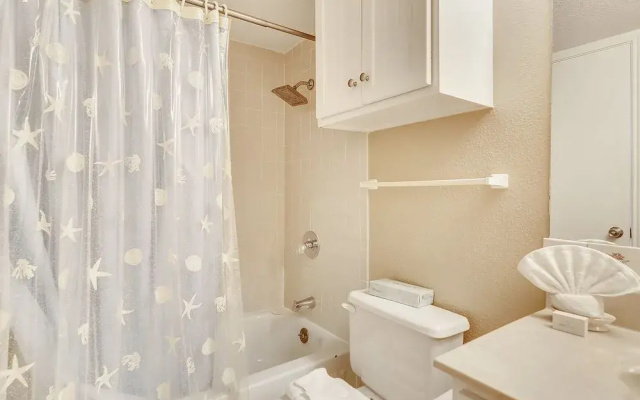 Seascape 2201 - 2 Br Condo