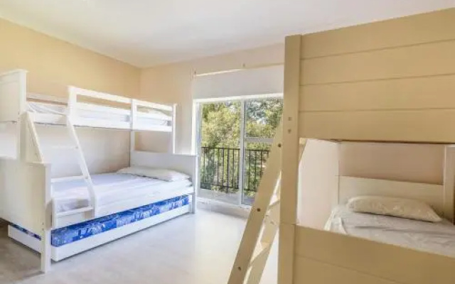 Lakeshore Apartments - Unit 5