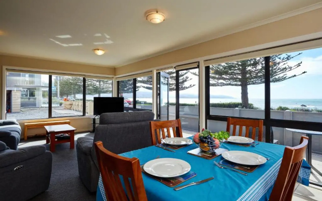 Paradise Inn - Kaikoura Holiday Home