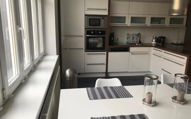 Apartment Zebra
