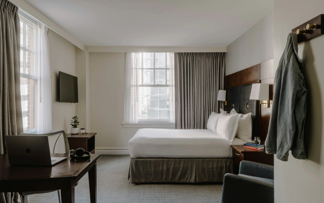 Club Quarters Hotel Downtown, Houston