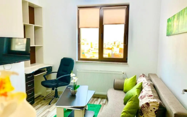 Central 2 bedrooms apartment near Palas Mall
