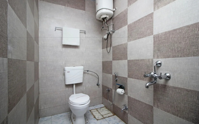 OYO 4111 Hotel Shivraj