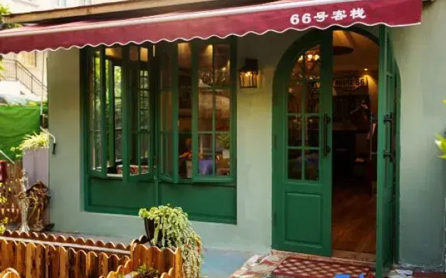 Kunming 66 Chinese Inn (Dianchi Haigeng Dam)