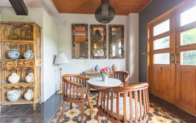 Casa de Apple Dago Bandung by RedDoorz