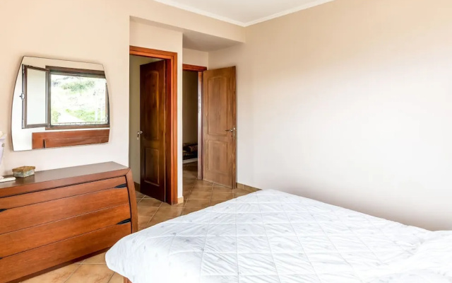 Graceful Villa in Raches Fthiotidos With Patio