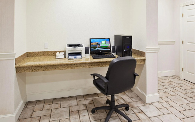 Holiday Inn Redding by IHG