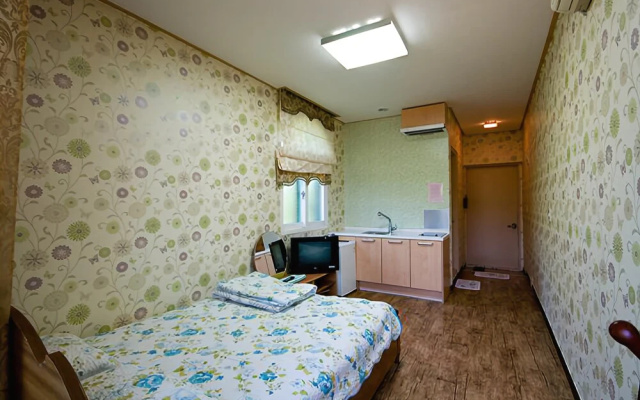 Hongchen Haeri House Pension