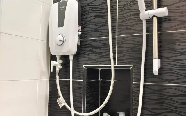 A2603 THE PLATINO NETFLIX PARADIGM MALL By STAY
