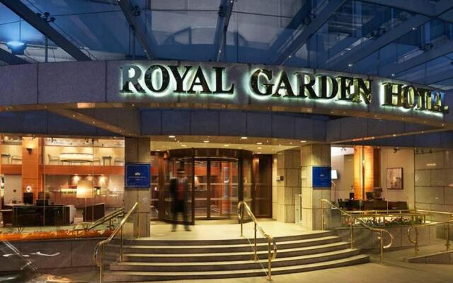 Отель Royal Garden Hotel Великобритания, Лондон - 8 отзывов об отеле, цены и фото номеров - забронировать отель Royal Garden Hotel онлайн вид на фасад