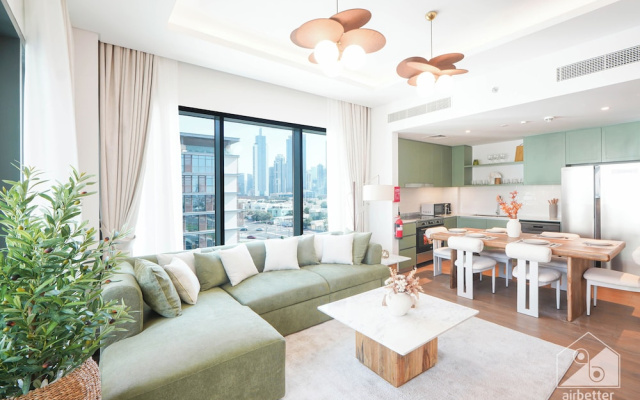 Stylish City Walk 2BR Apt Balcony Iconic Views