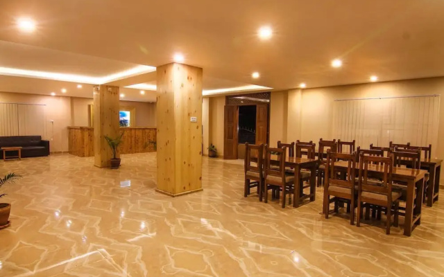 OYO 163 Hotel Arhant Inn