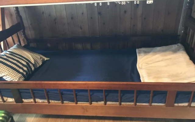 Guest House Long Island - Hostel